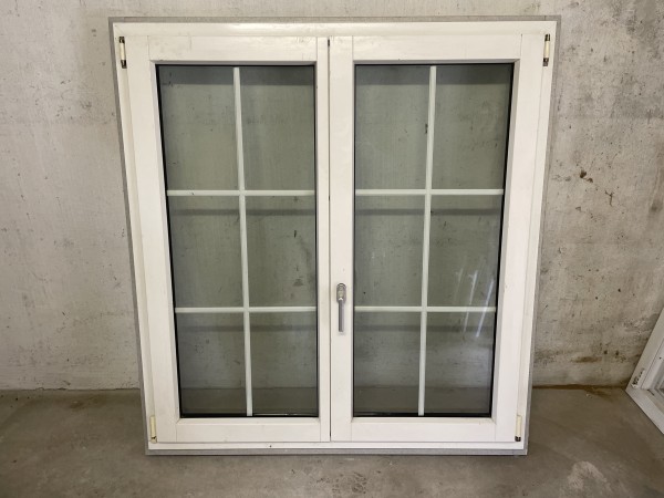 Finestra doppio vetro (telaio interno in LEGNO; telaio esterno in PVC)