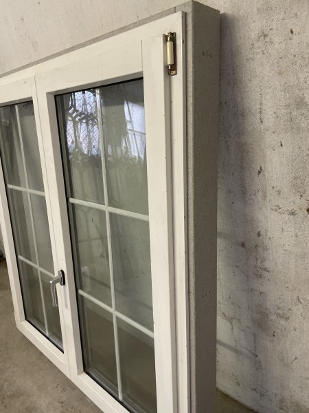 Finestra doppio vetro (telaio interno in LEGNO; telaio esterno in PVC)