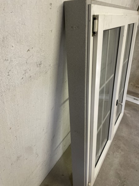 Finestra doppio vetro (telaio interno in LEGNO; telaio esterno in PVC)