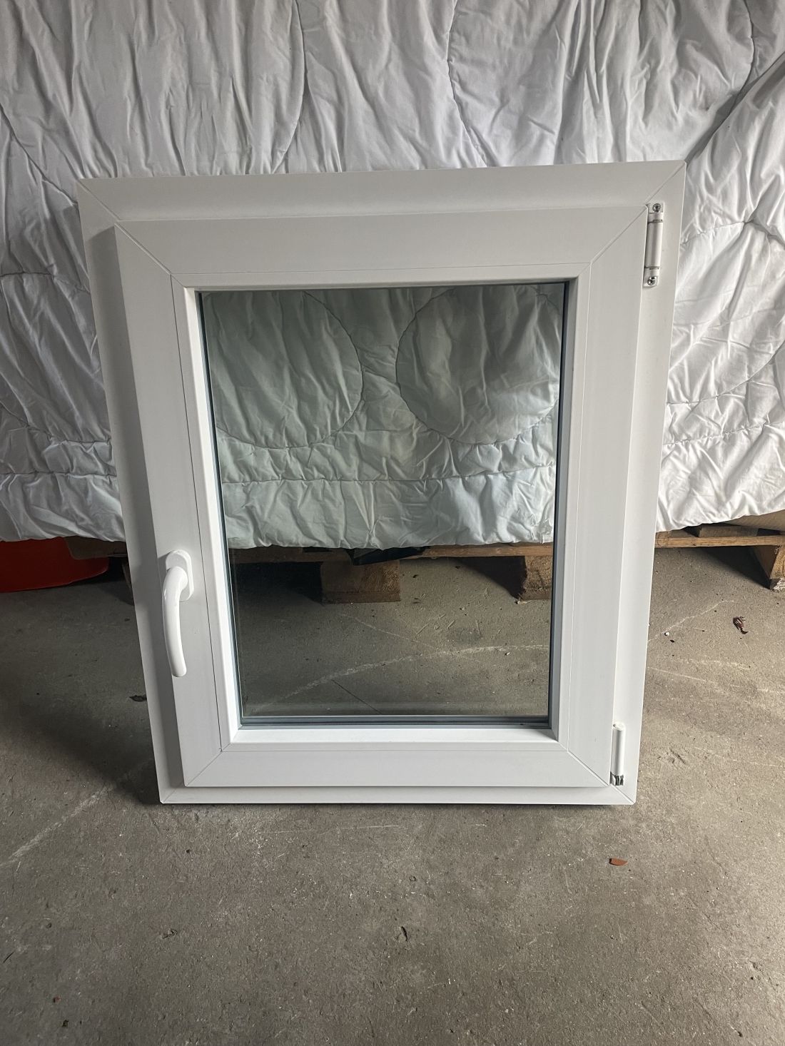 Finestra in PVC con vetro isolante
