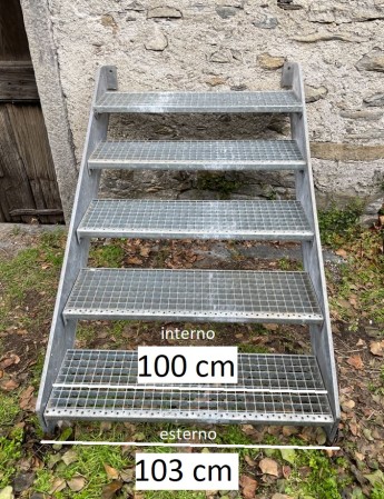 Scala in acciaio zincato