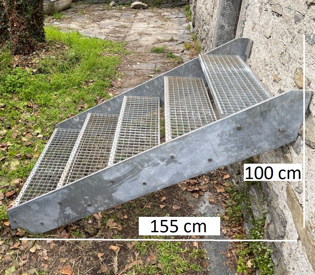 Scala in acciaio zincato